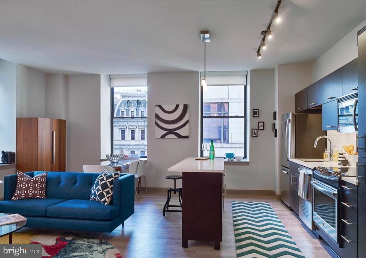 1338 Chestnut Street - Photo 1