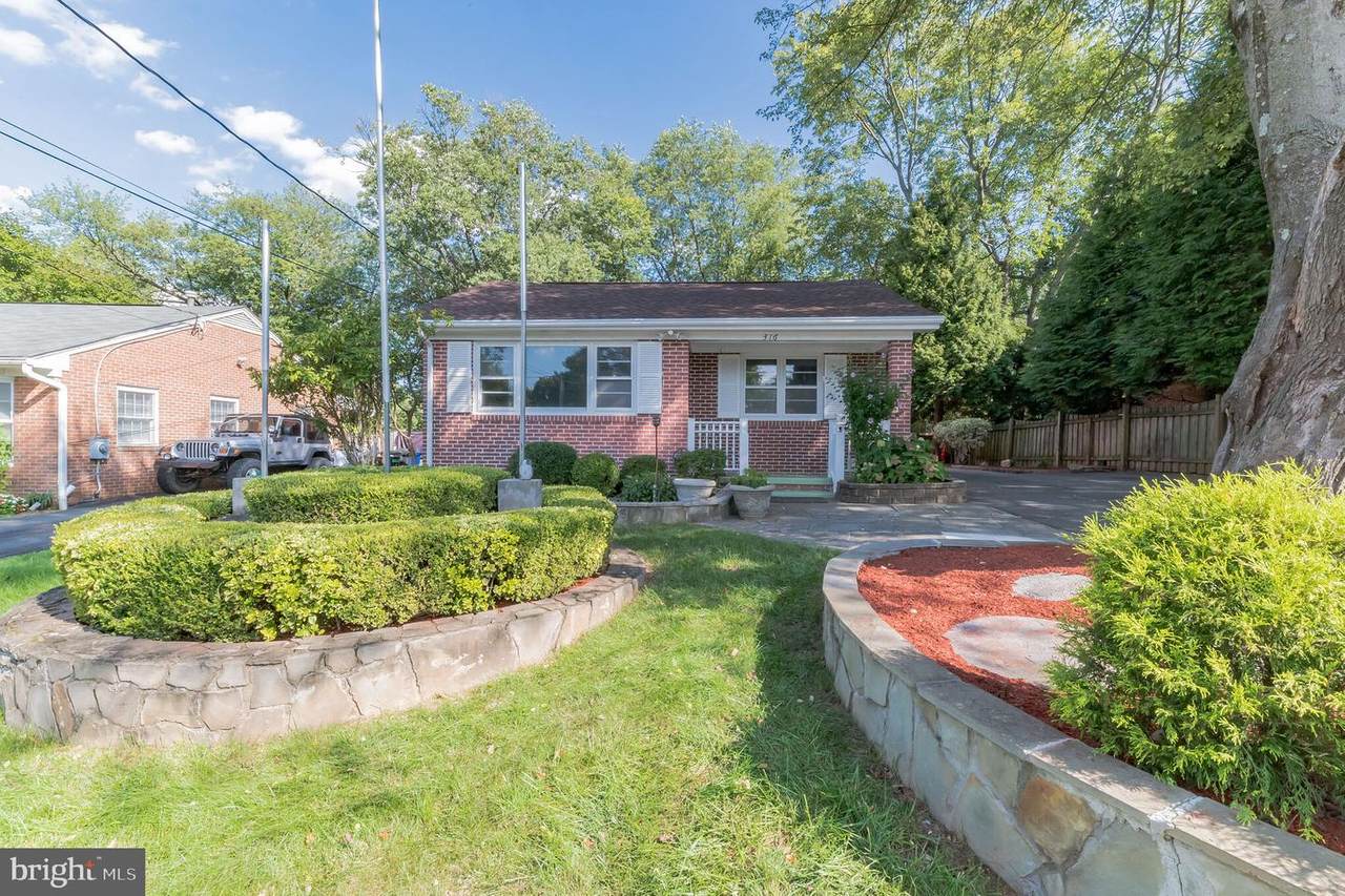 316 Valley View Avenue - Photo 1