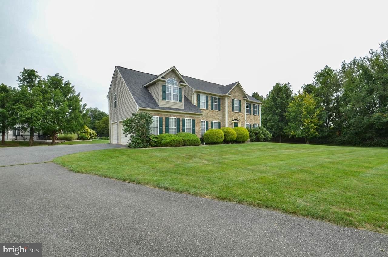 6870 Sunflower Lane - Photo 1