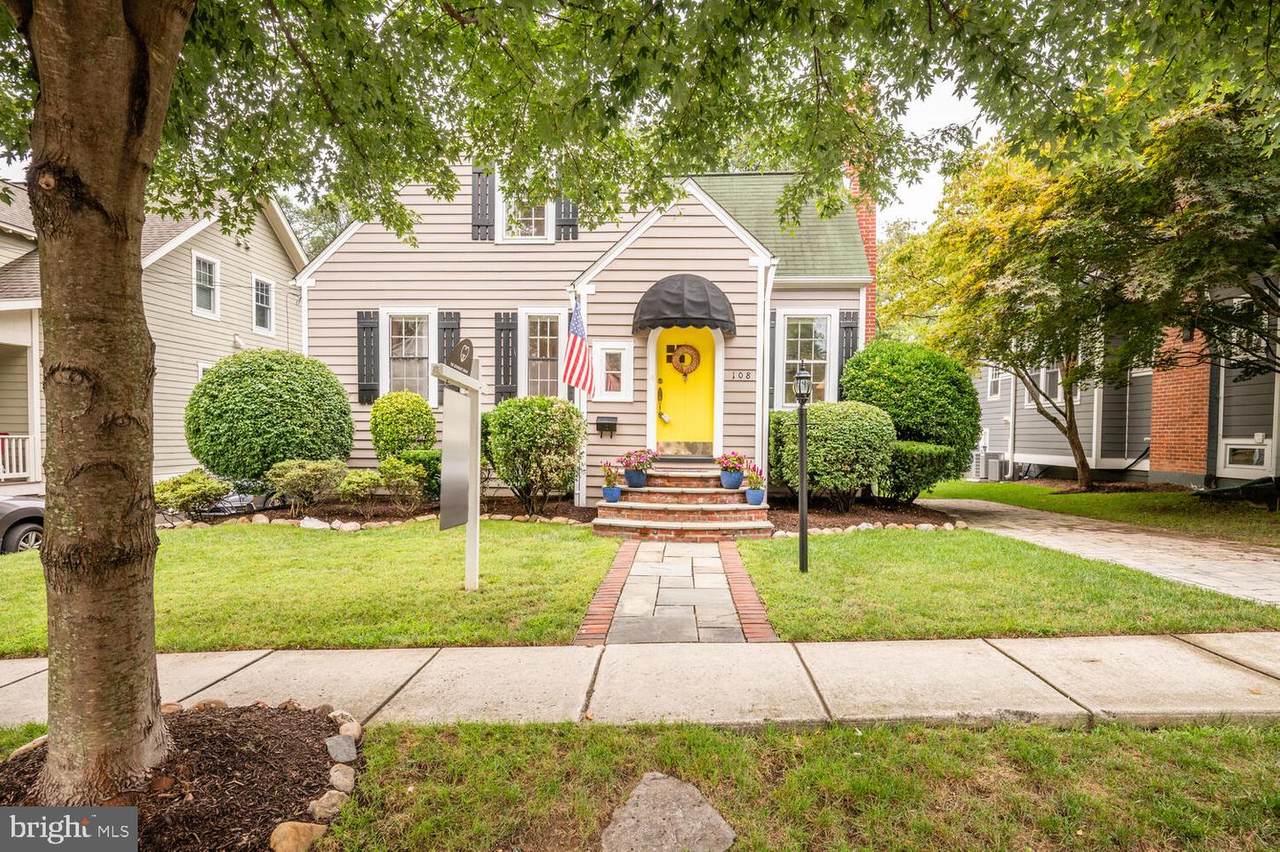 108 Mason Avenue - Photo 1