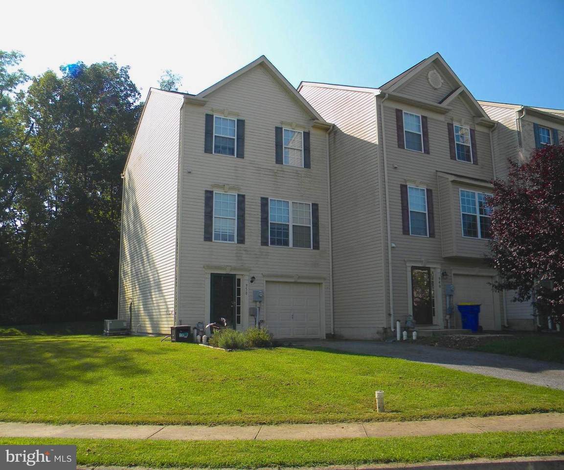 950 Kentwell Drive - Photo 1
