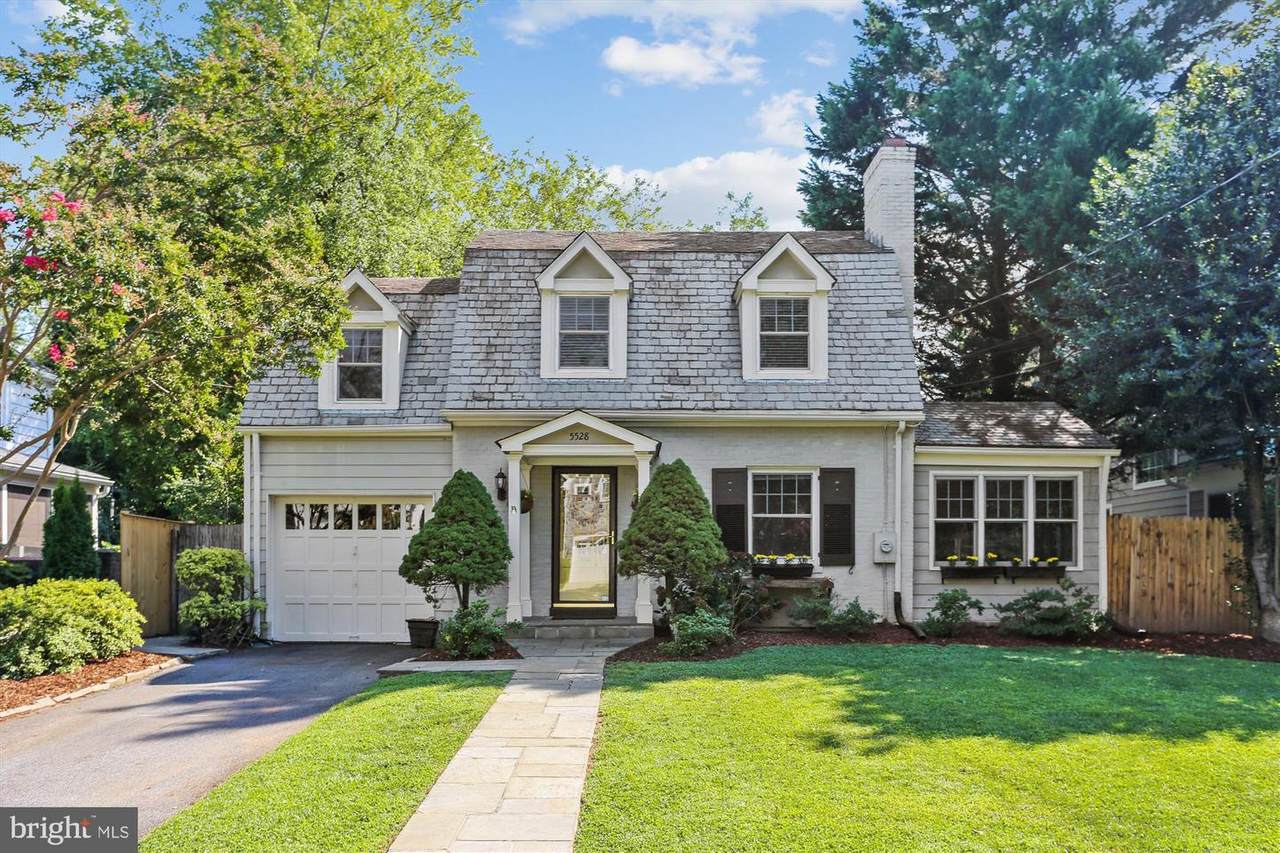 5528 Johnson Avenue - Photo 1
