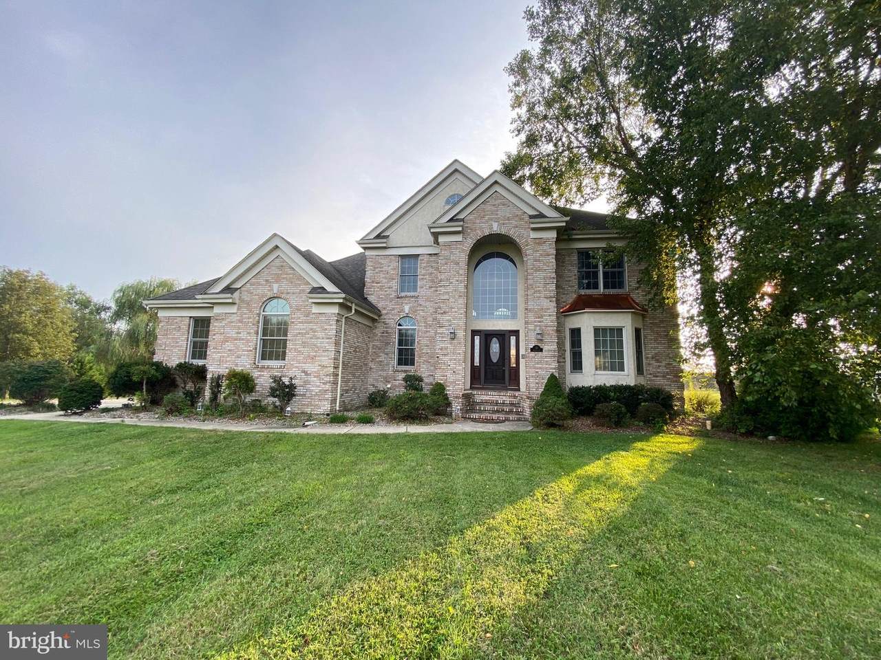 10 Knights Court - Photo 1