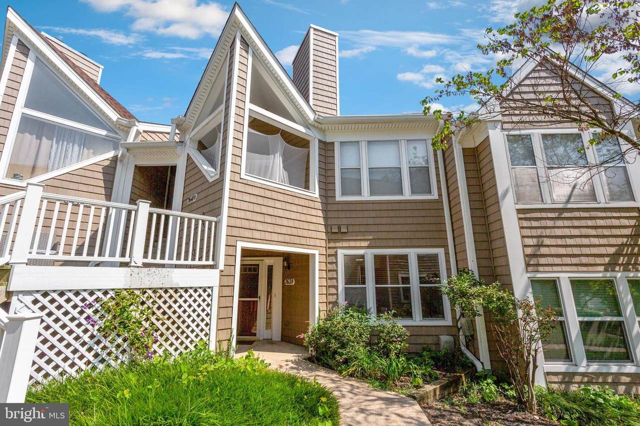 7638 Coachlight Lane - Photo 1