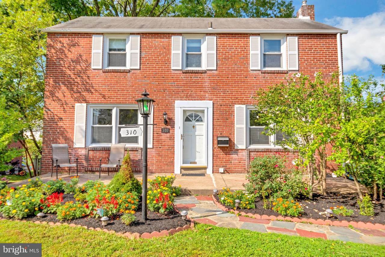 310 Earlington Road - Photo 1