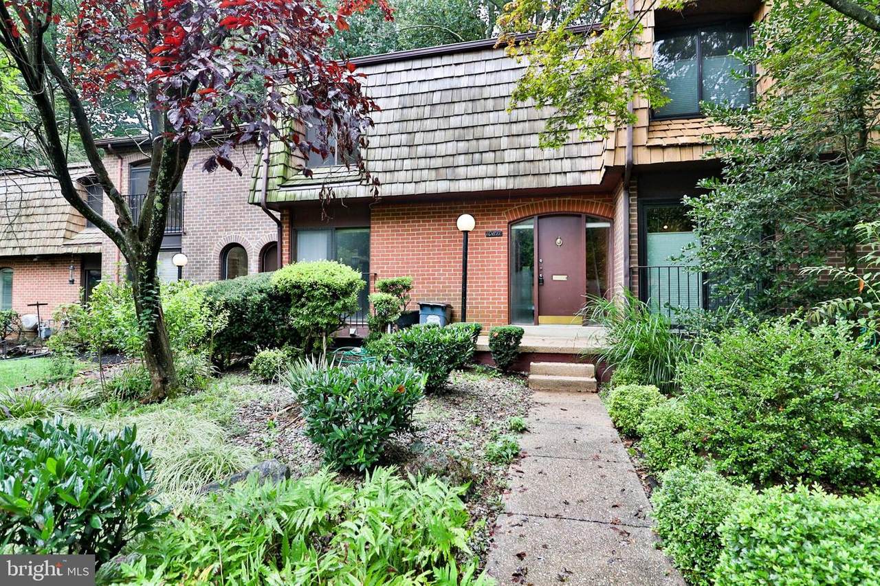 10811 Deborah Drive - Photo 1
