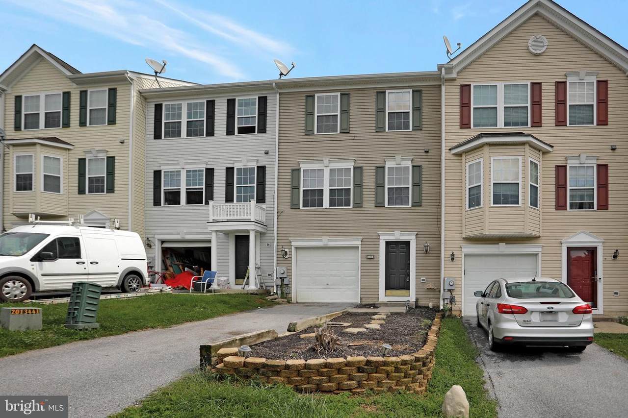 38 Dunrobin Drive - Photo 1