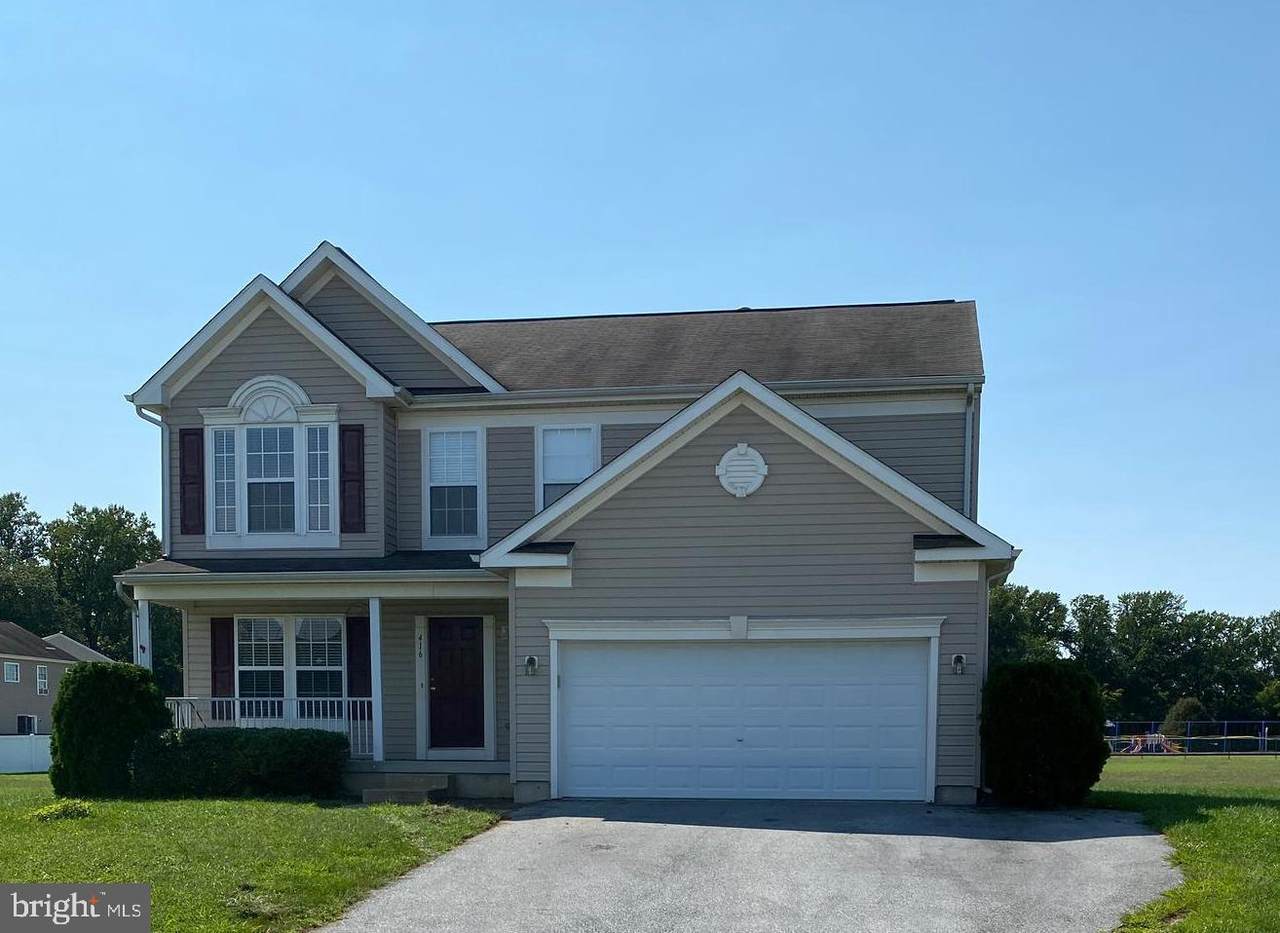 416 Theater Lane - Photo 1