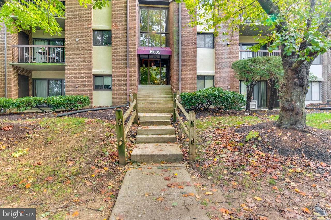 15605 Dorset Road - Photo 1