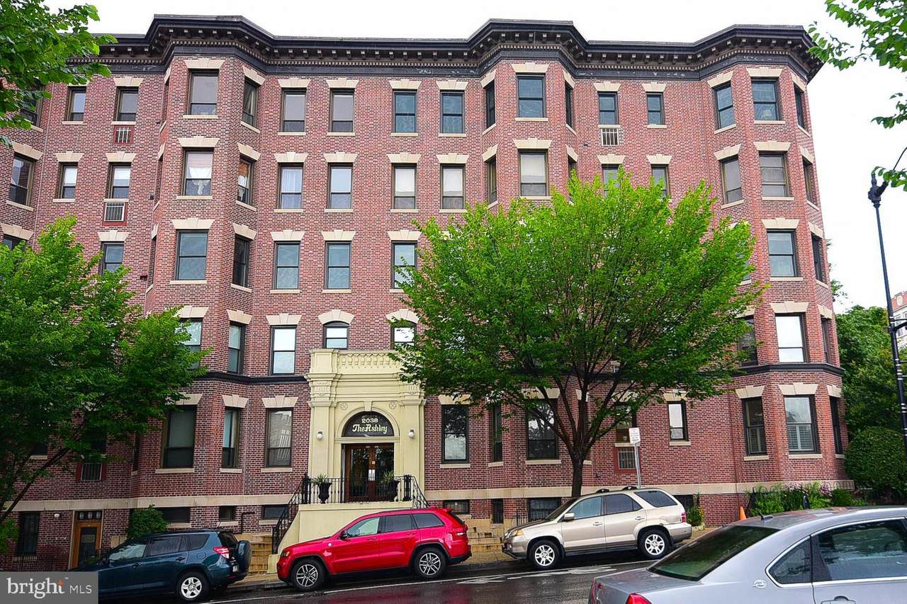 2038 18TH Street - Photo 1