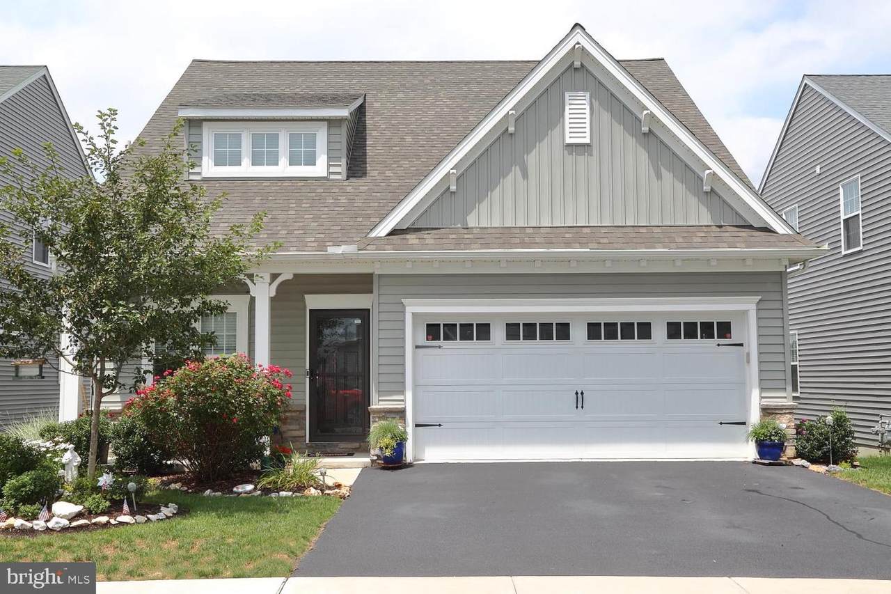 6284 Meadowfield Drive - Photo 1