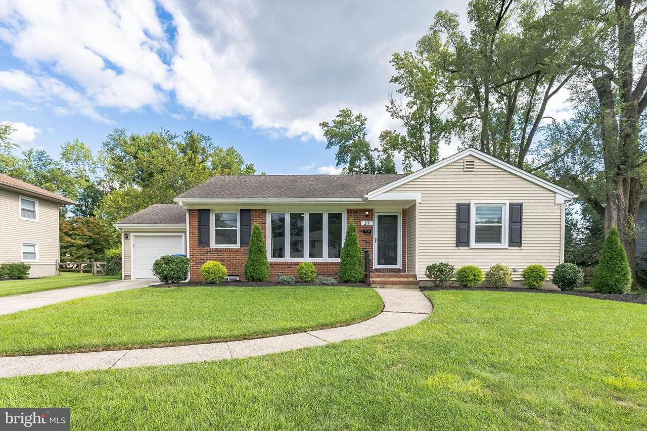 37 Kenwood Drive - Photo 1