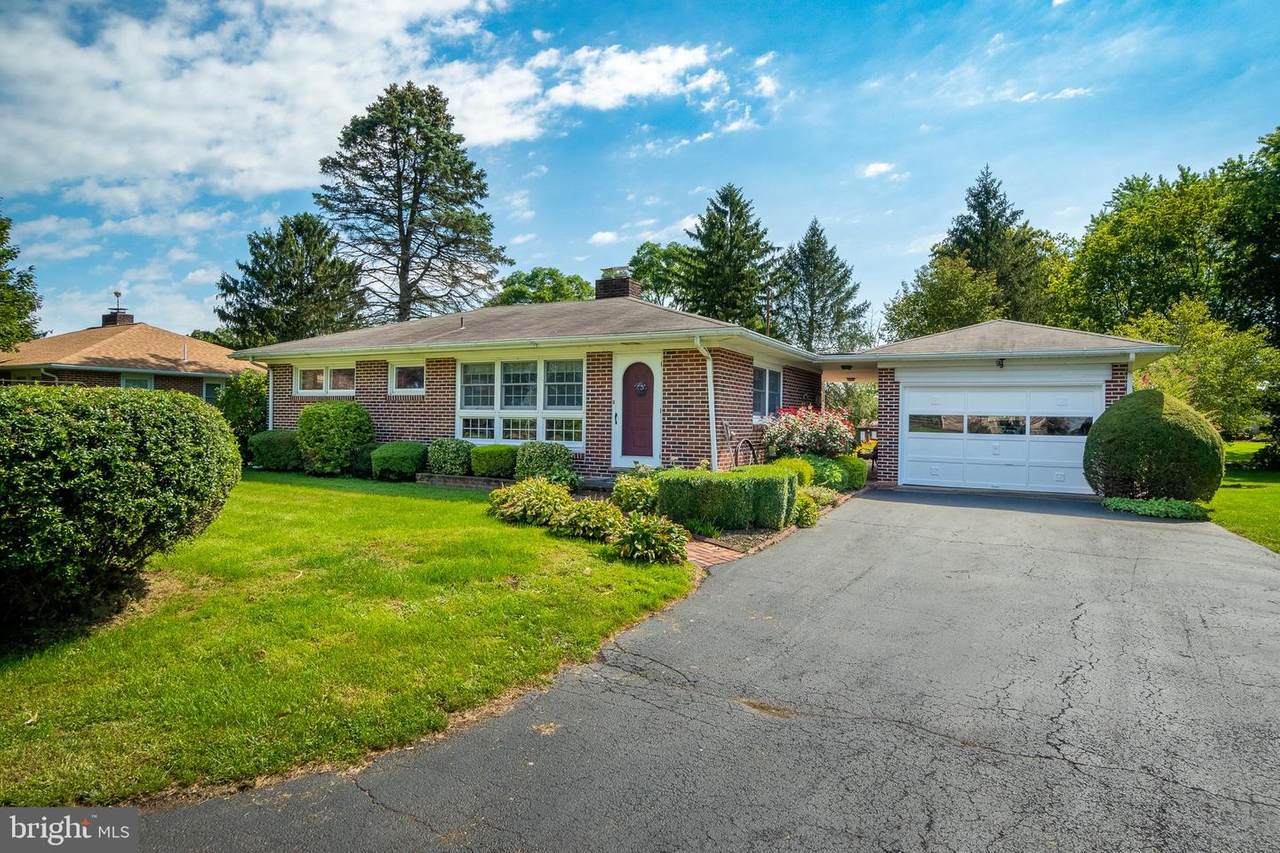 538 Bryton Avenue - Photo 1