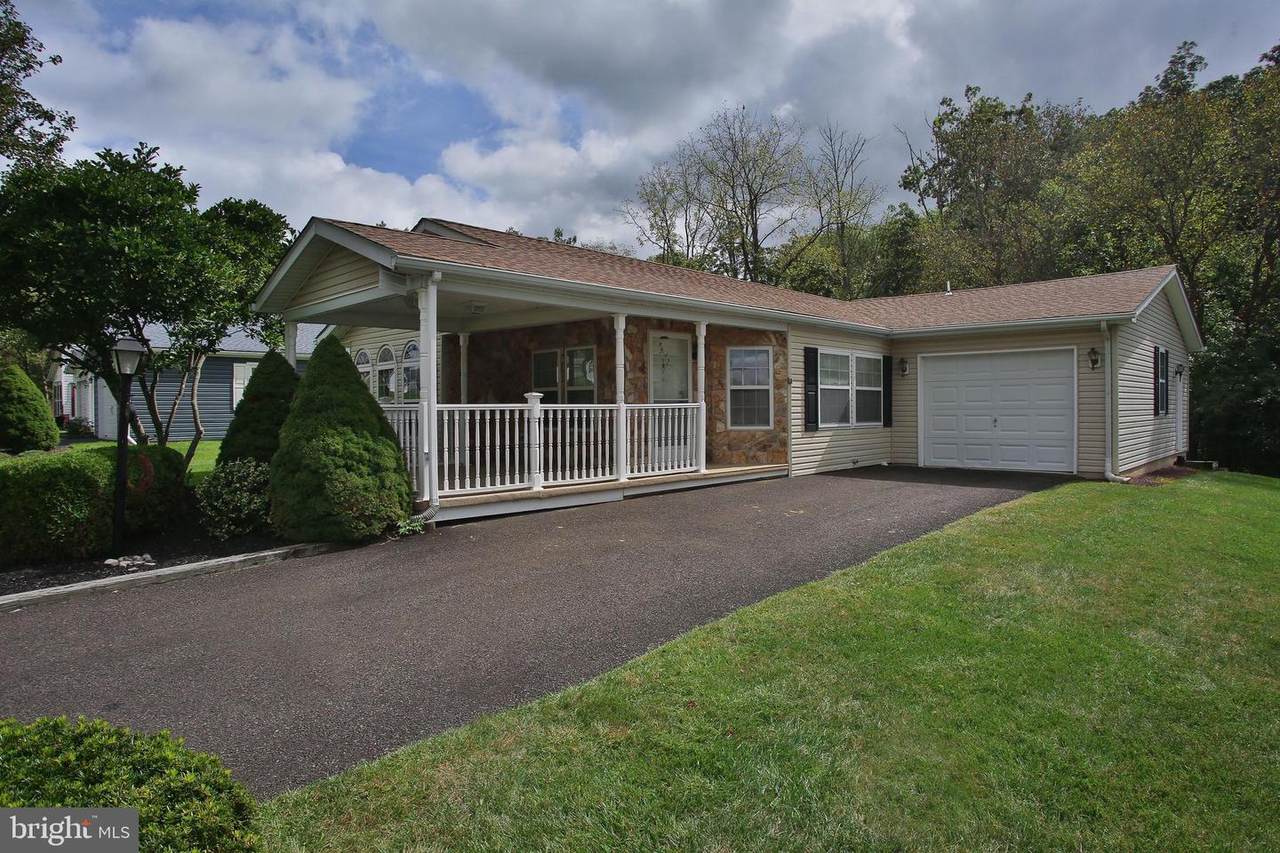 644 Silverwind Ct E - Photo 1