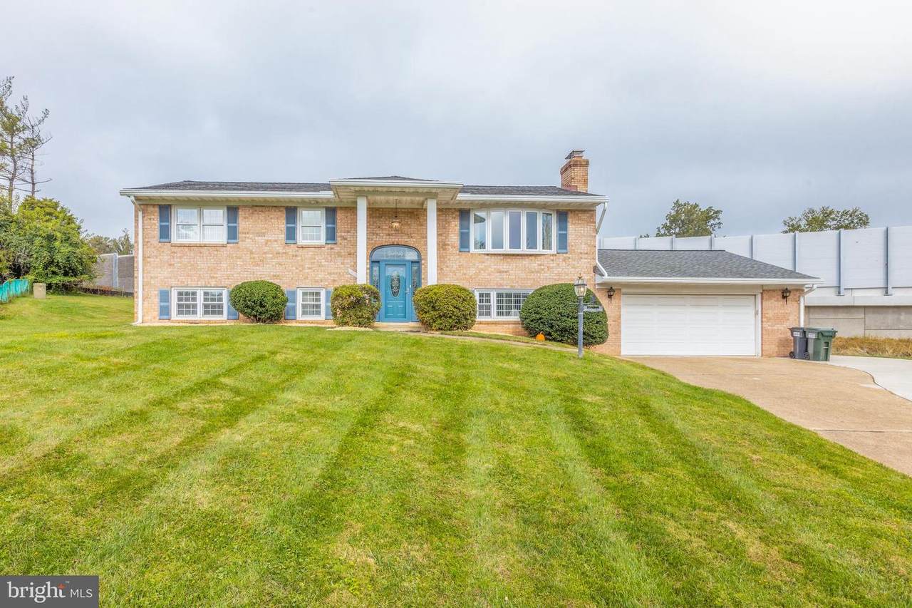 2800 Albany Court - Photo 1