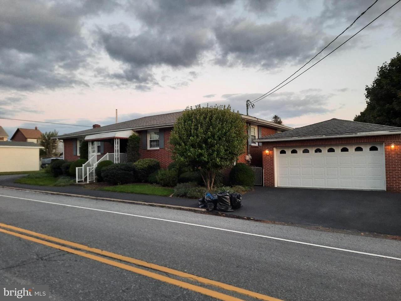 630 22ND Street - Photo 1