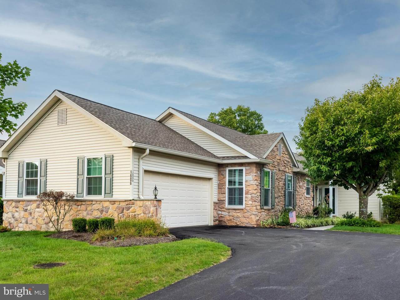 1606 Fox Brushs Way - Photo 1