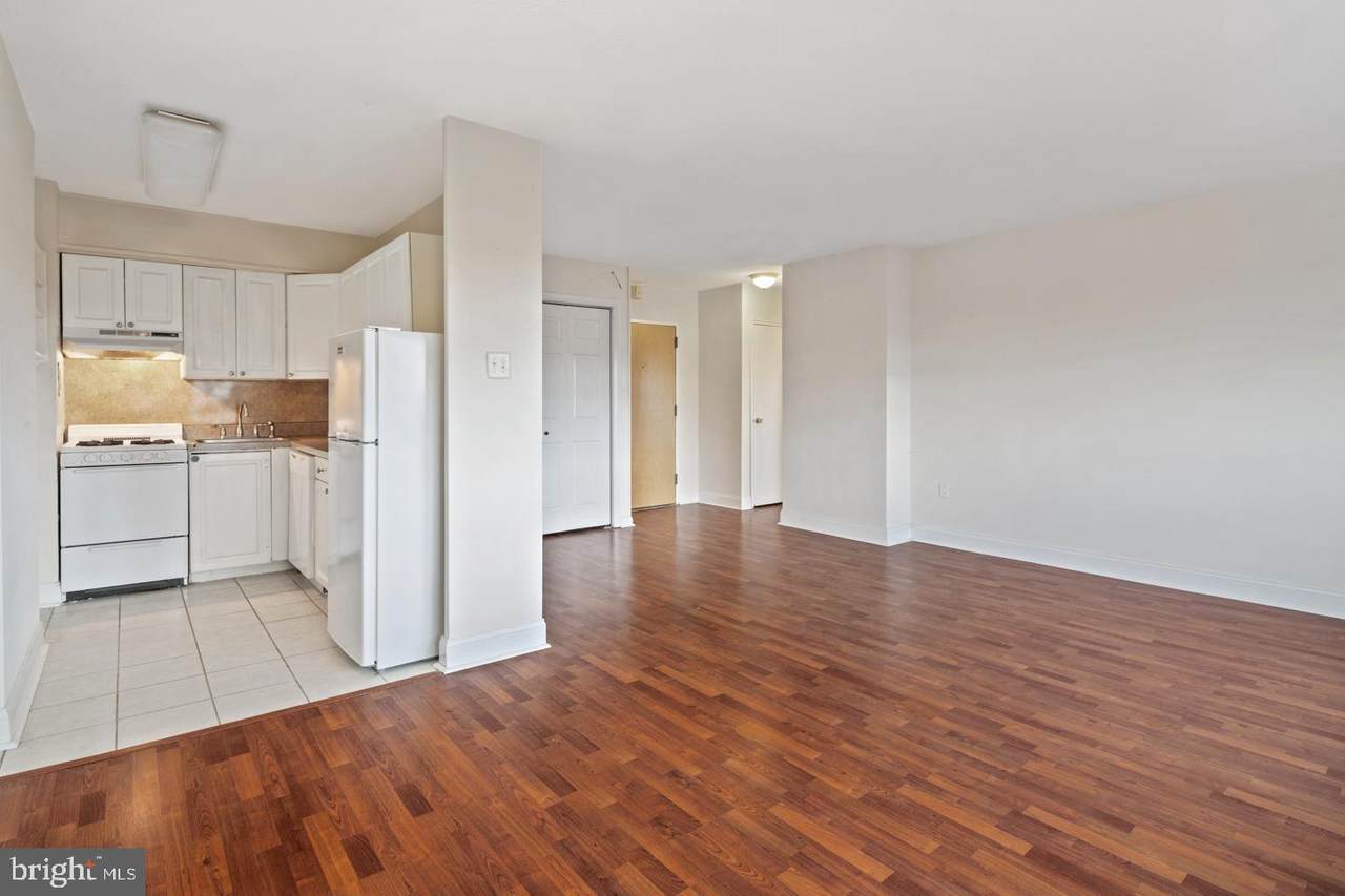 2101 Chestnut Street - Photo 1