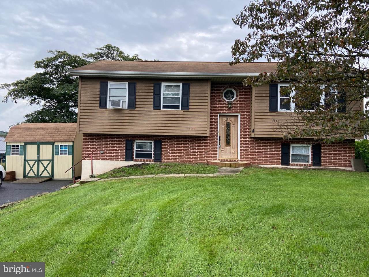 1598 Lightfoot Drive - Photo 1