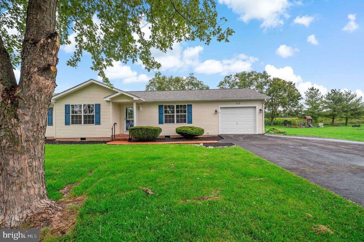 173 Blossom Drive - Photo 1