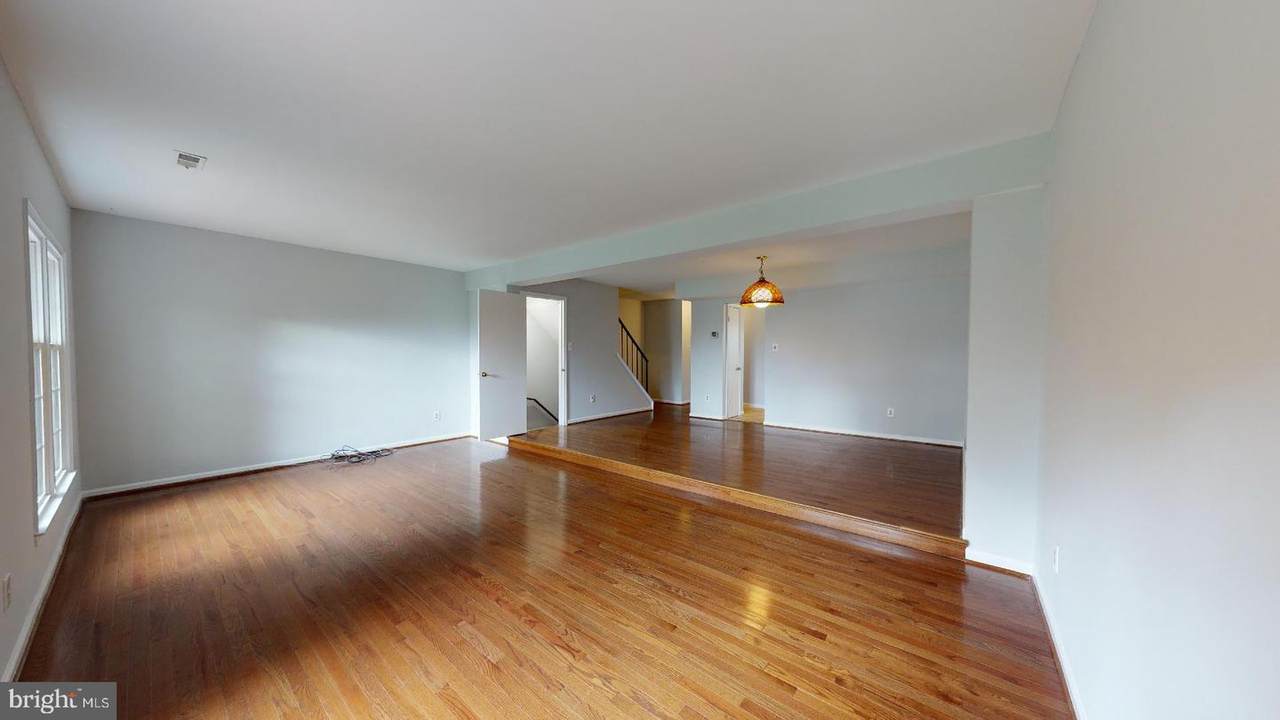 5823 Berkshire Court - Photo 1