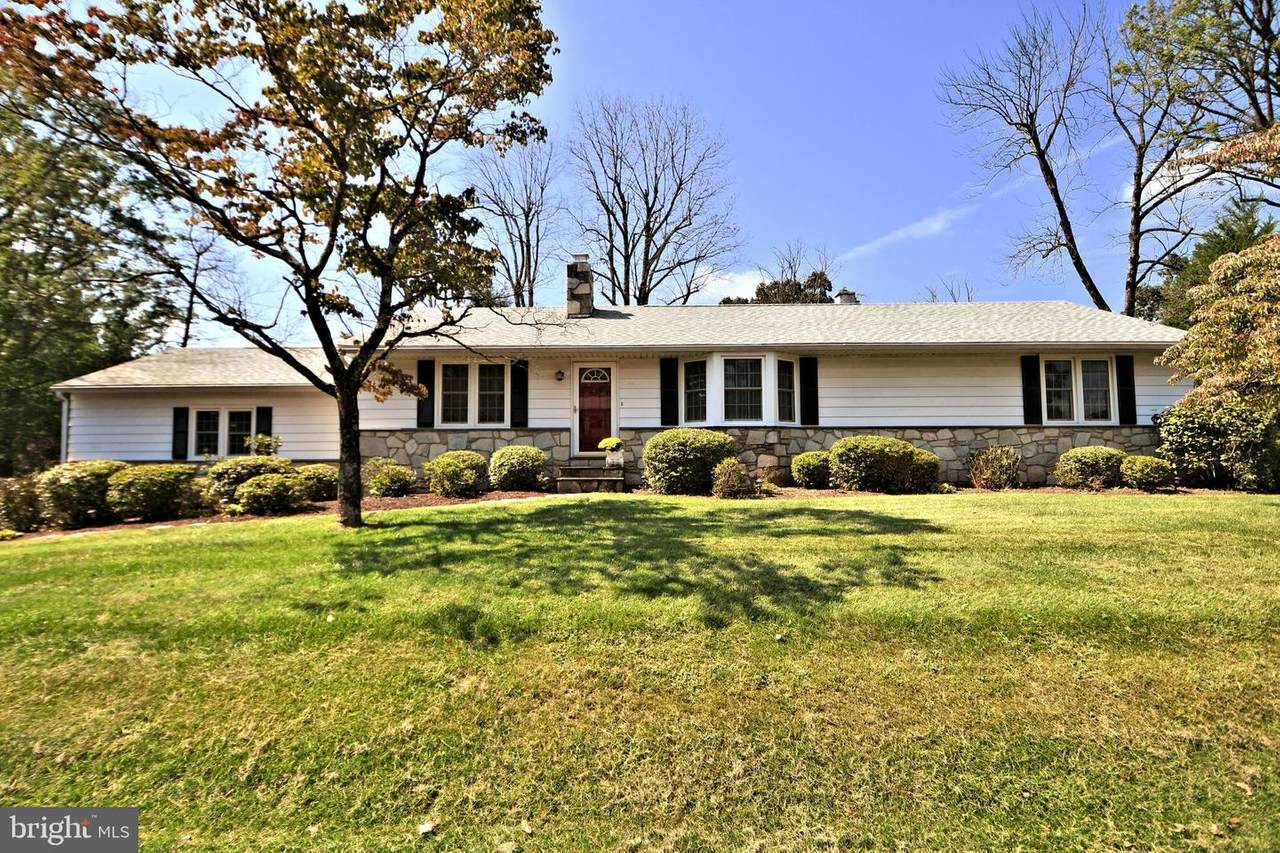 2982 6TH Street - Photo 1