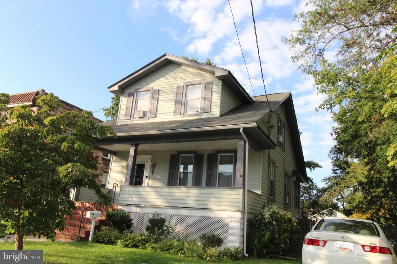 2908 Chesley Avenue - Photo 1