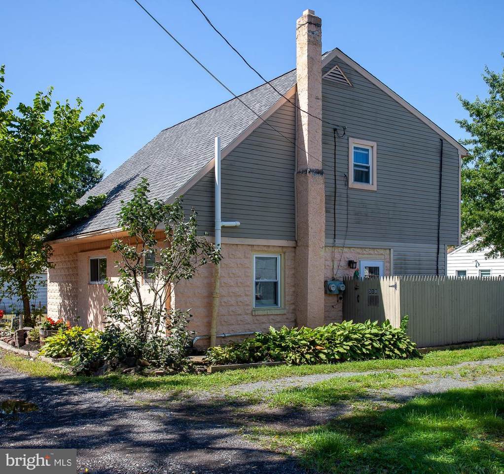 518 Evans Street - Photo 1