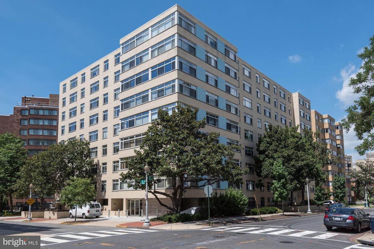 2401 H Street - Photo 1