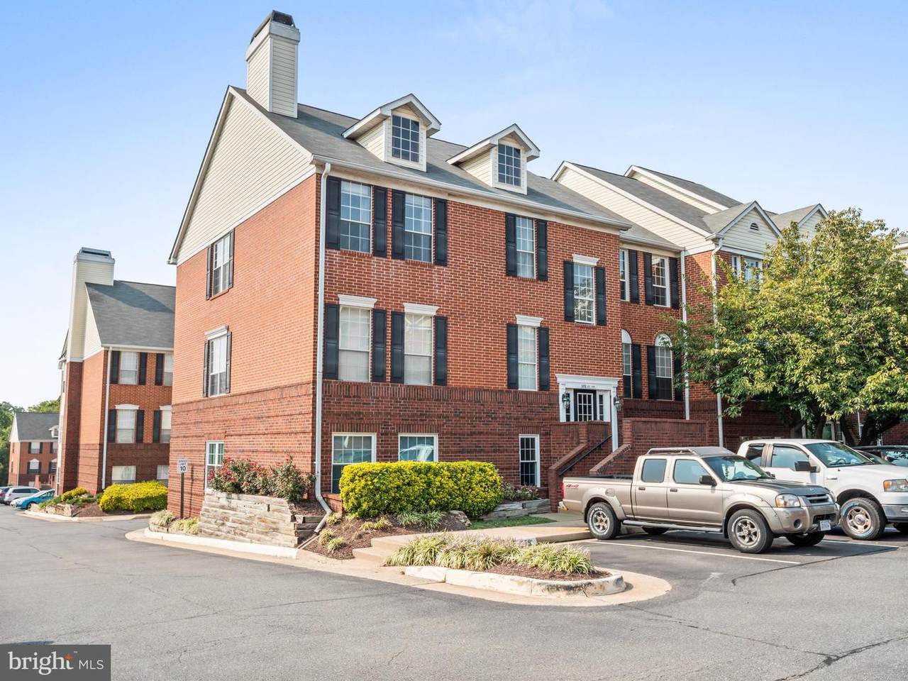 672 Gateway Drive - Photo 1
