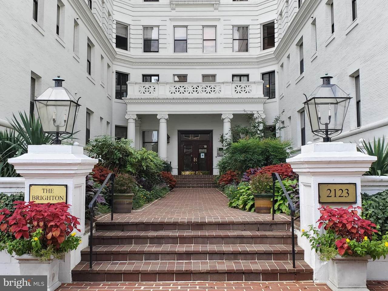 2123 California Street - Photo 1