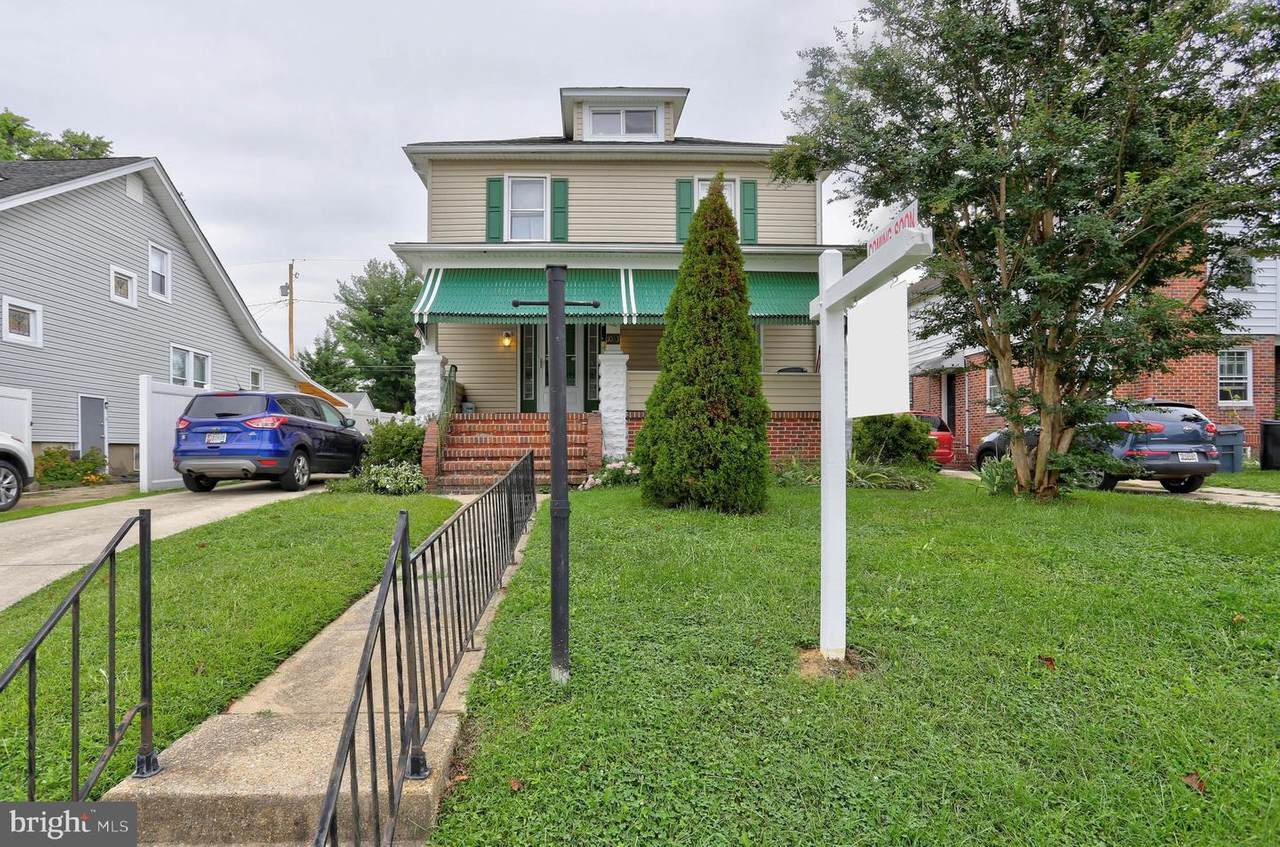 1033 Beechfield Avenue - Photo 1