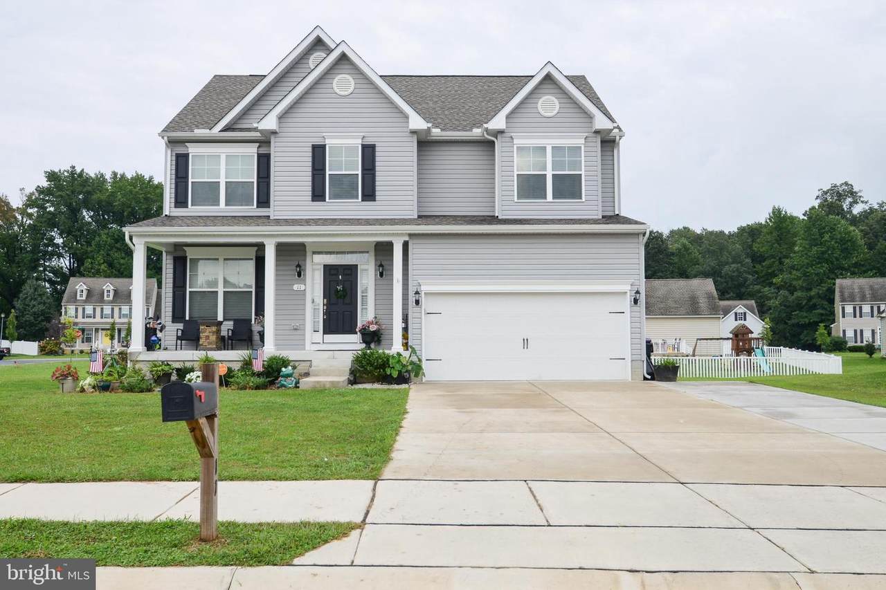 11 Samantha Circle - Photo 1