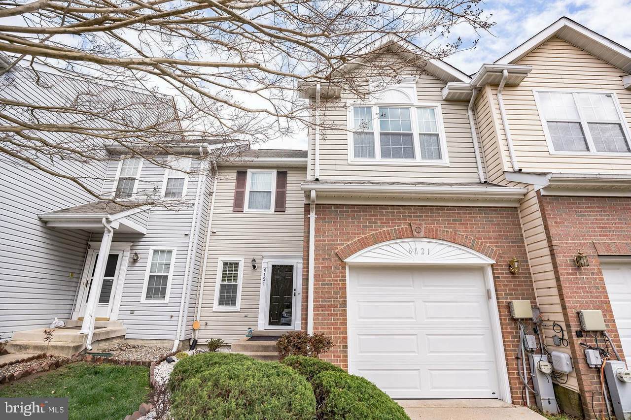 6121 Grenfell Loop - Photo 1