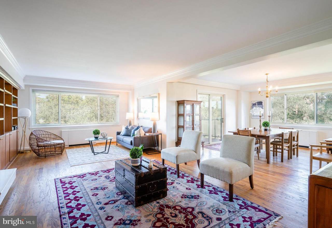 4201 Cathedral Avenue - Photo 1
