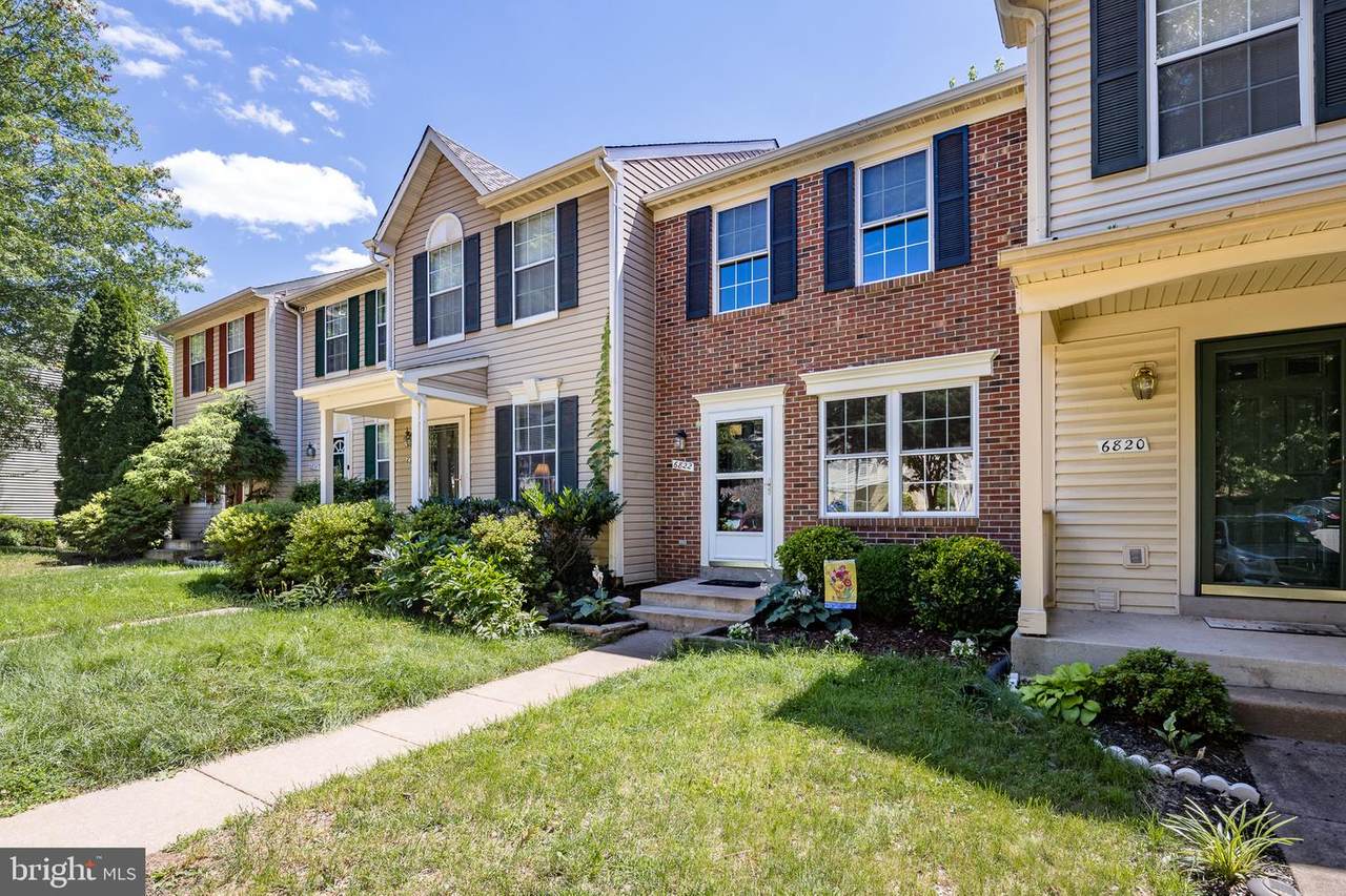 6822 Chasewood Circle - Photo 1