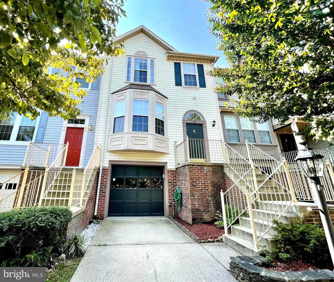 19 Bayshore Court - Photo 1