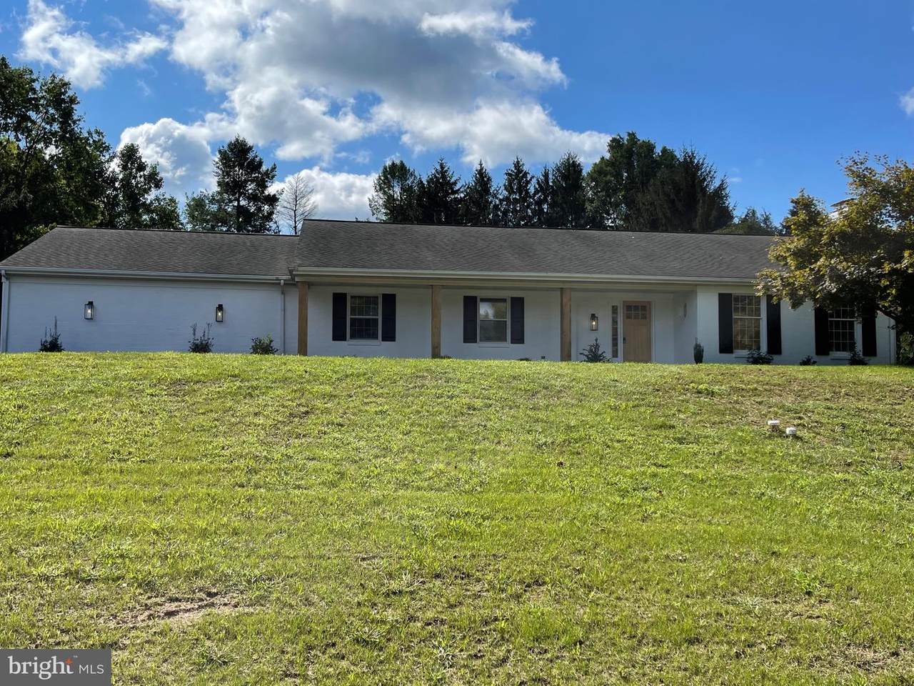 2146 Stonecrest Drive - Photo 1