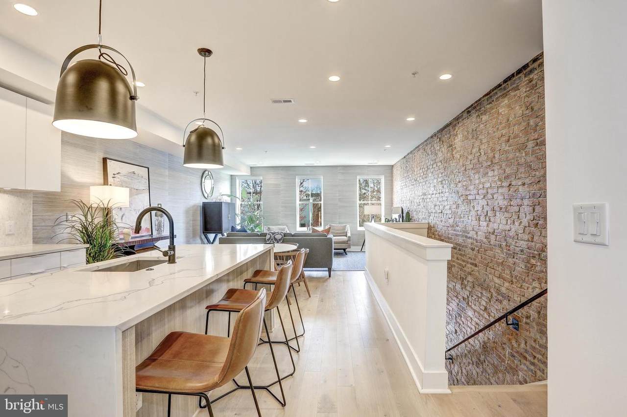 1710 10TH Street - Photo 1