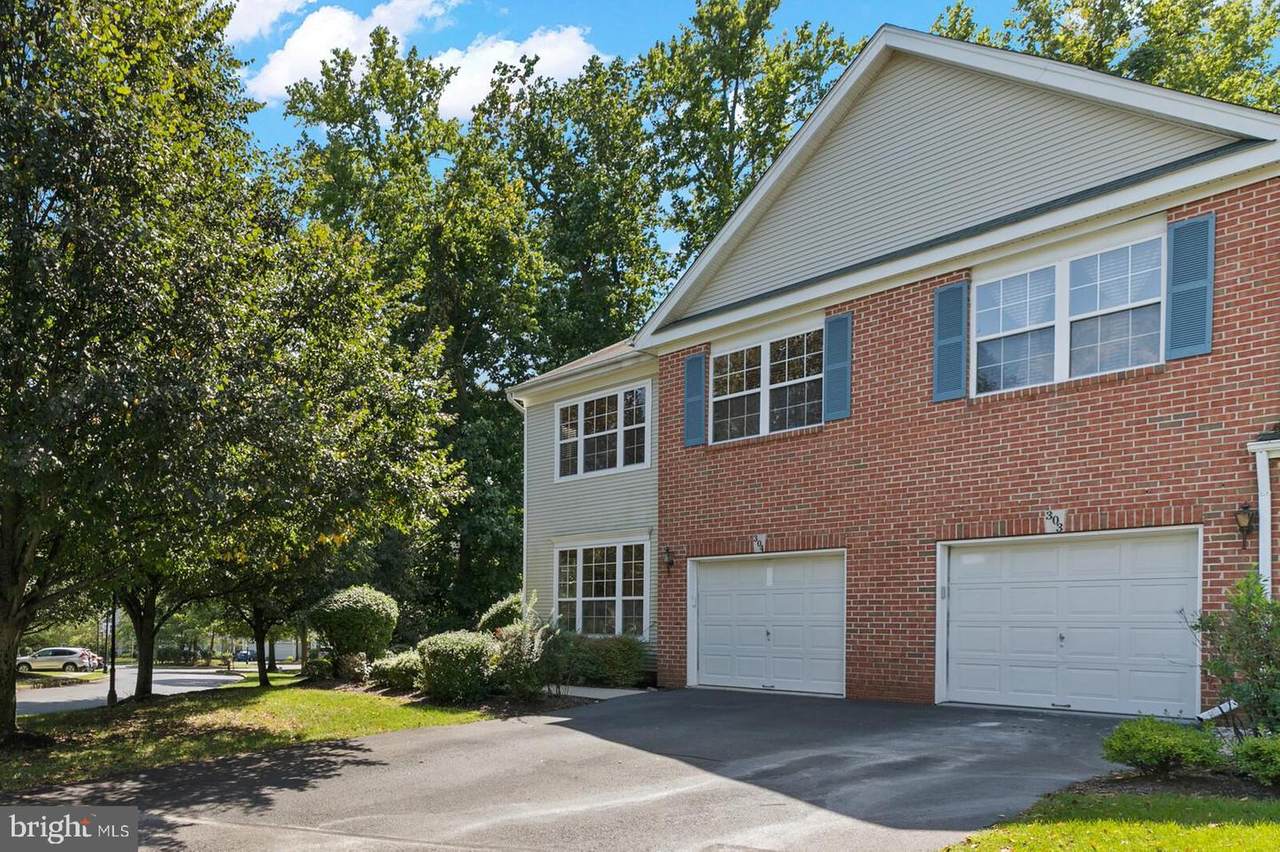 304 Wellington Park Drive - Photo 1