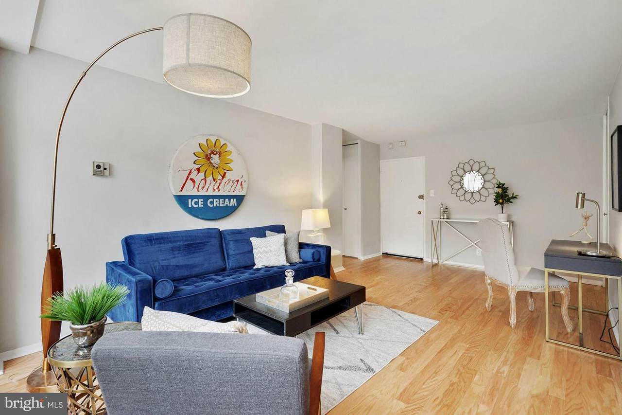 1545 18TH Street - Photo 1