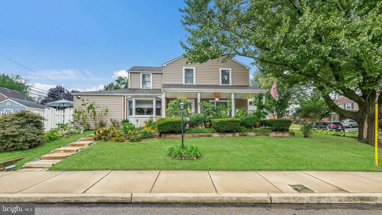 2305 Grand Avenue - Photo 1
