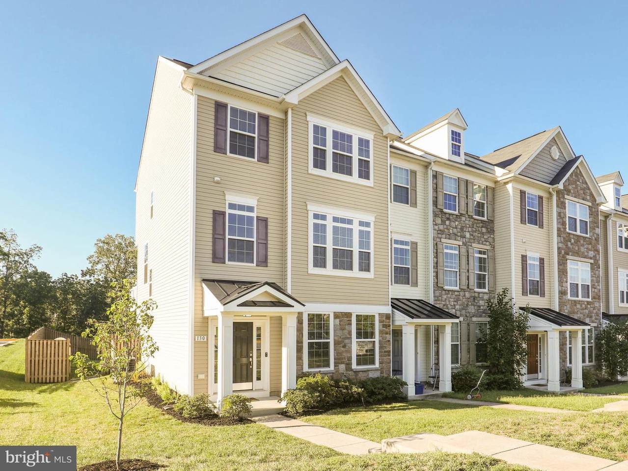 130 Woodman Court - Photo 1