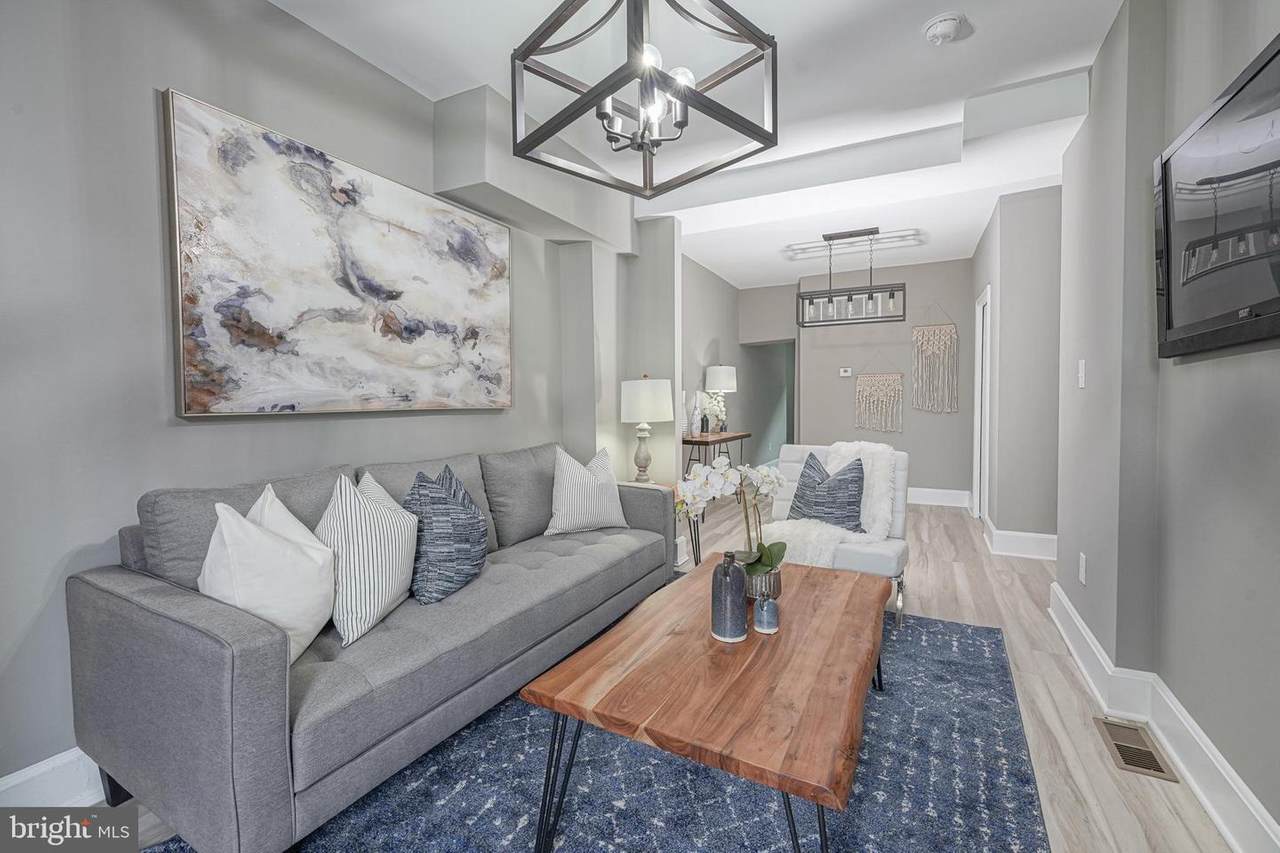 1819 Oakdale Street - Photo 1