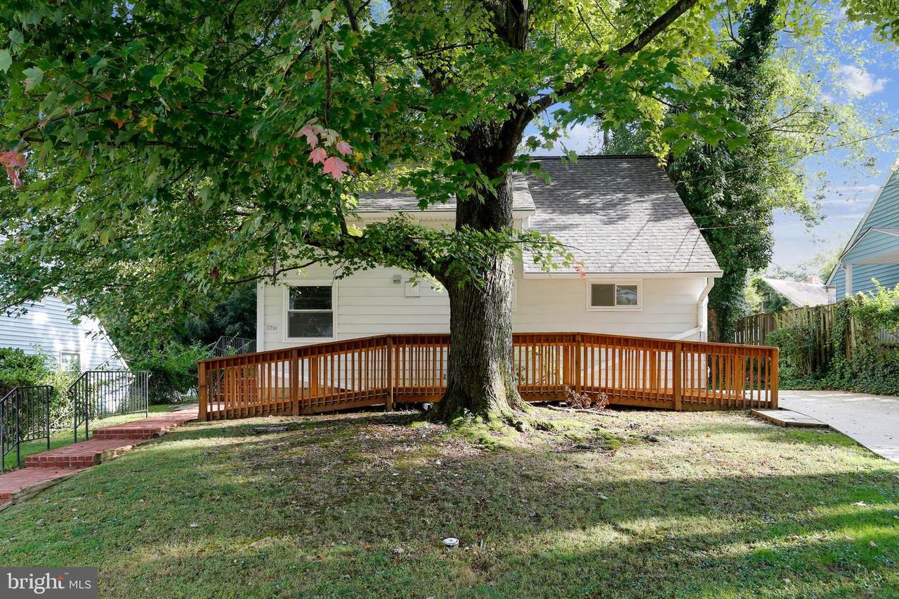 5704 Ridgway - Photo 1