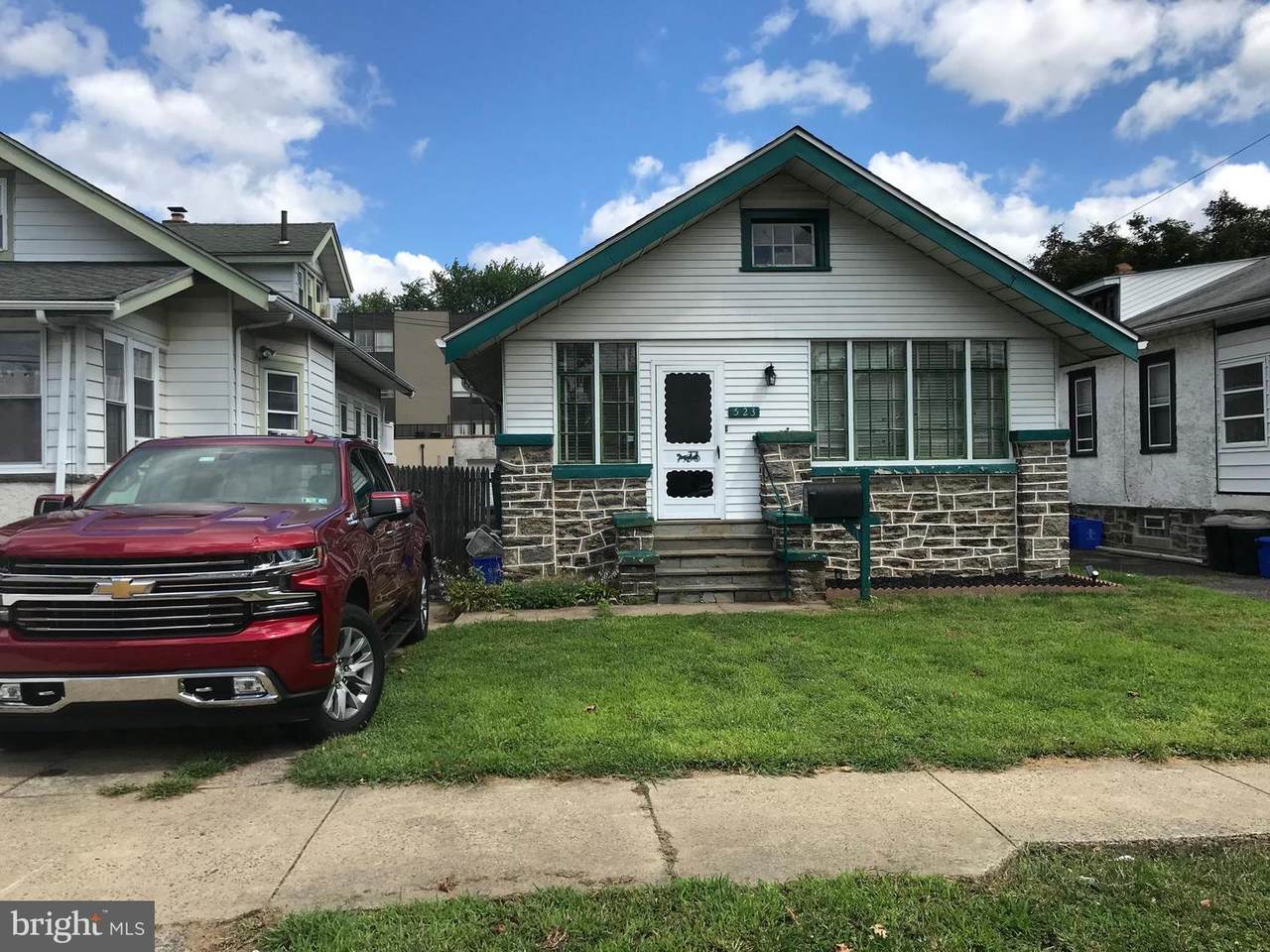 523 Tyson Avenue - Photo 1