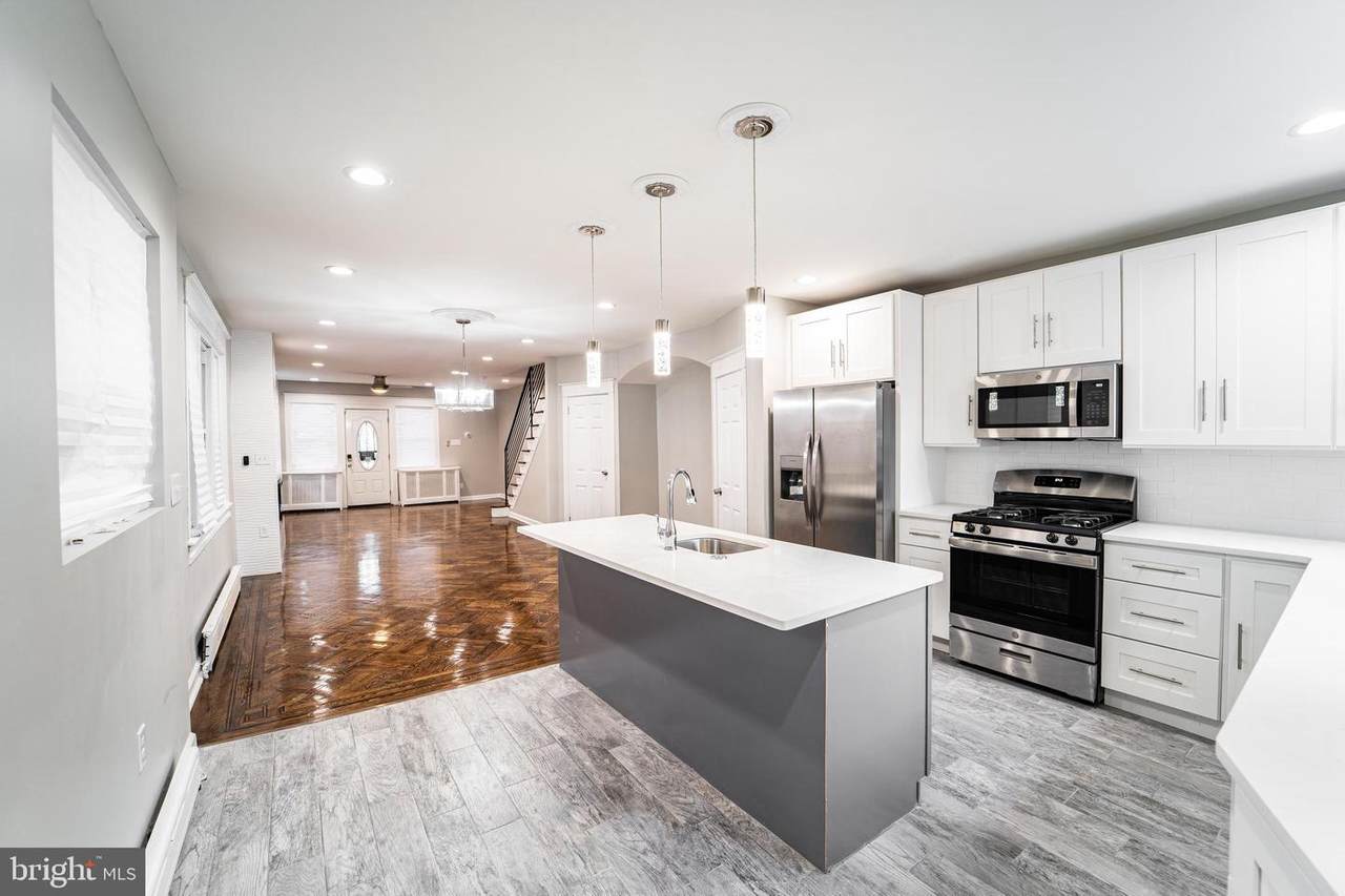 2460 77TH Avenue - Photo 1
