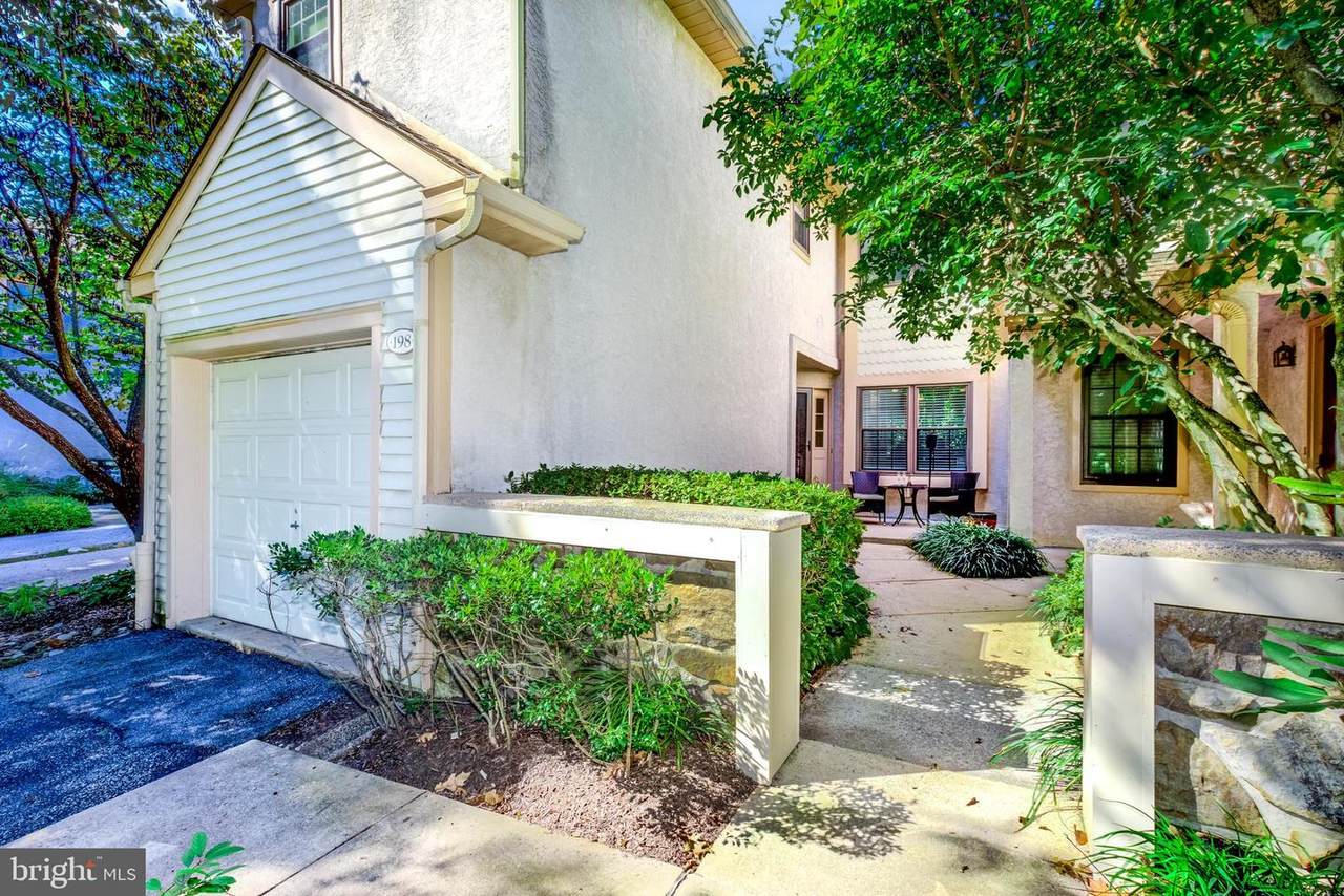 198 Mansion House Drive - Photo 1