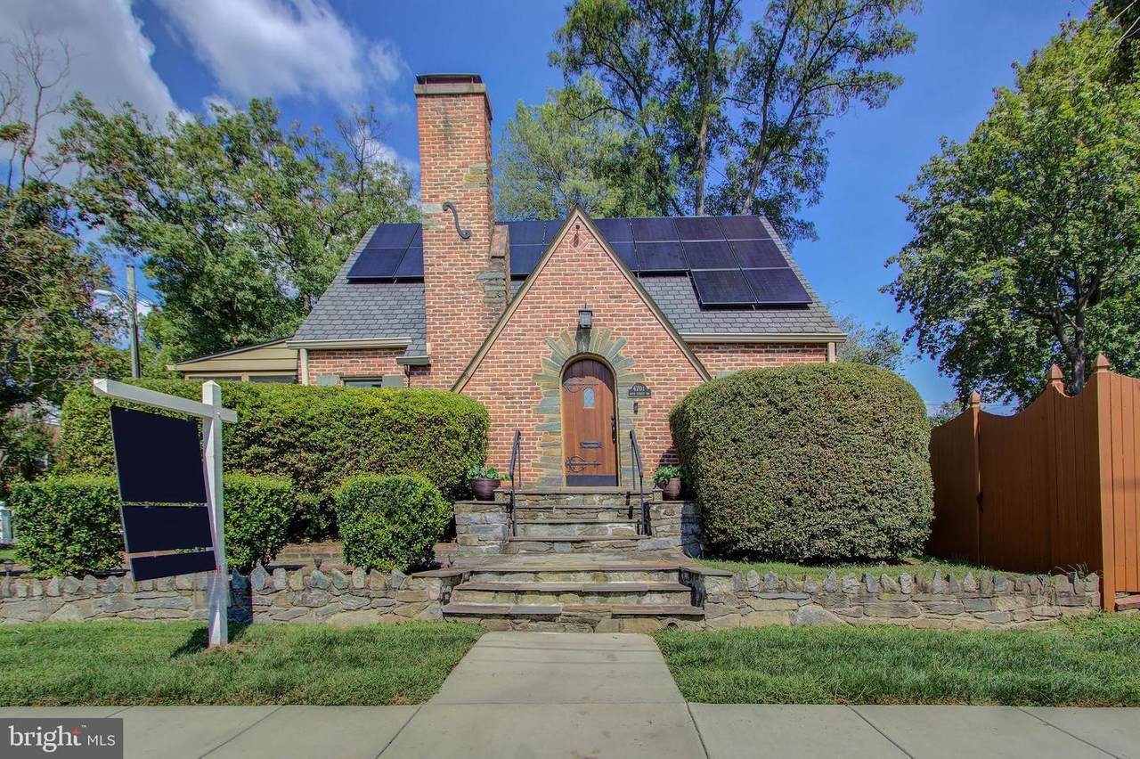 4701 49TH Street - Photo 1