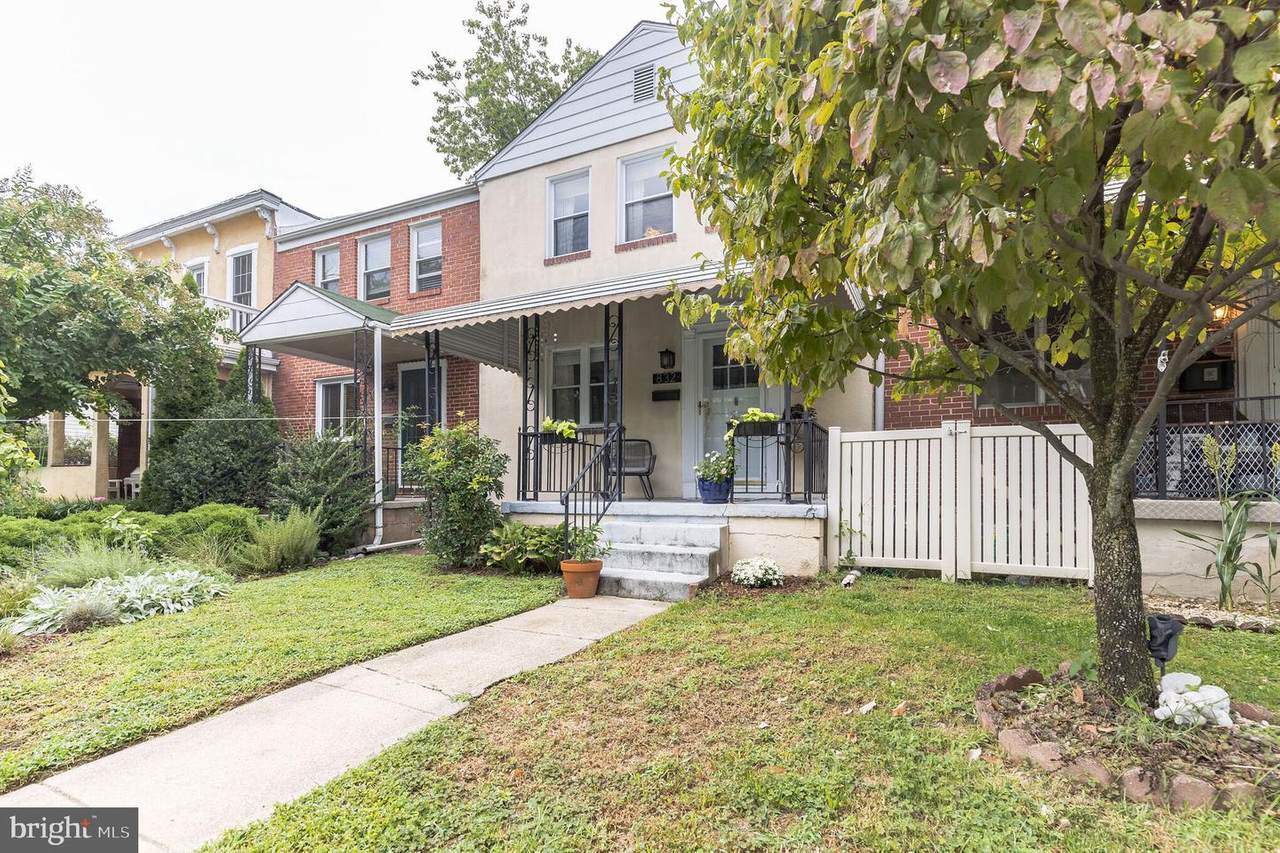 832 33RD Street - Photo 1